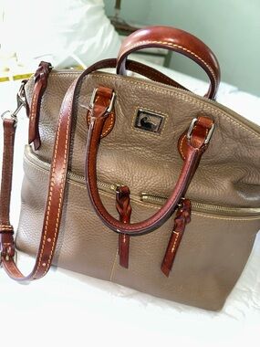 Dooney & Bourke Dillen shoulder satchel leather bag